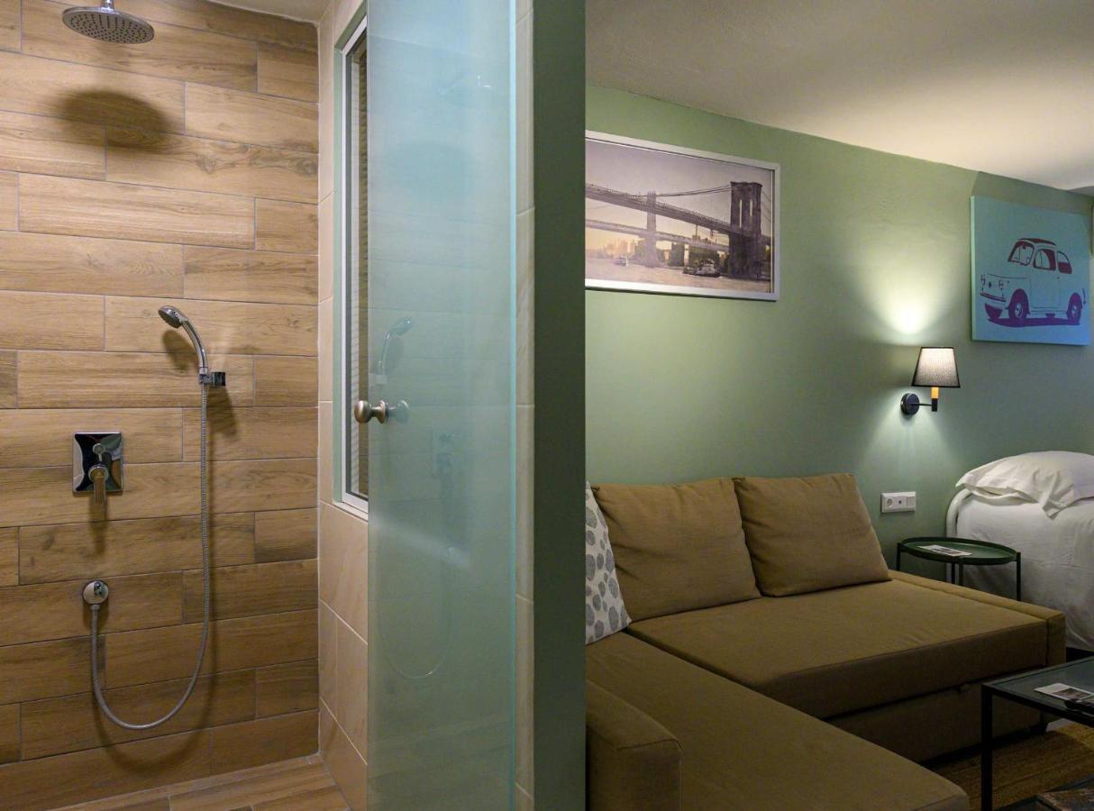 Pol'S Studio, Kalamata Mediterranean Apartments Екстер'єр фото