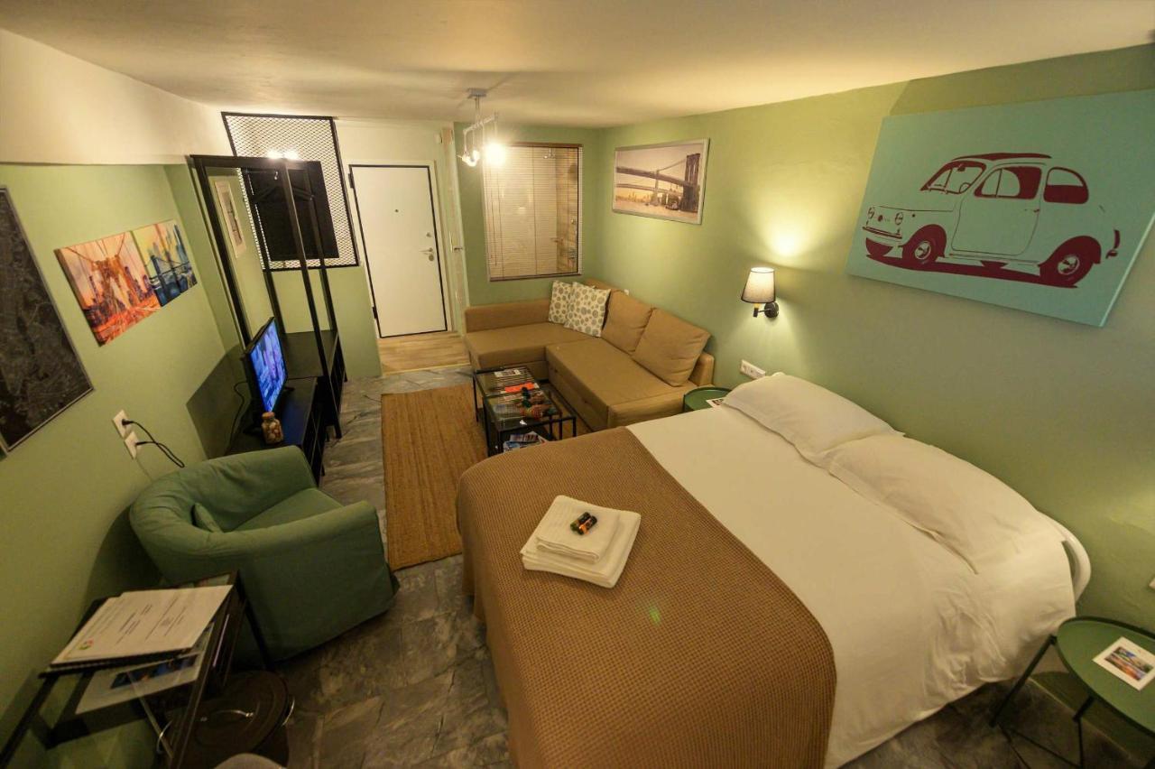 Pol'S Studio, Kalamata Mediterranean Apartments Екстер'єр фото