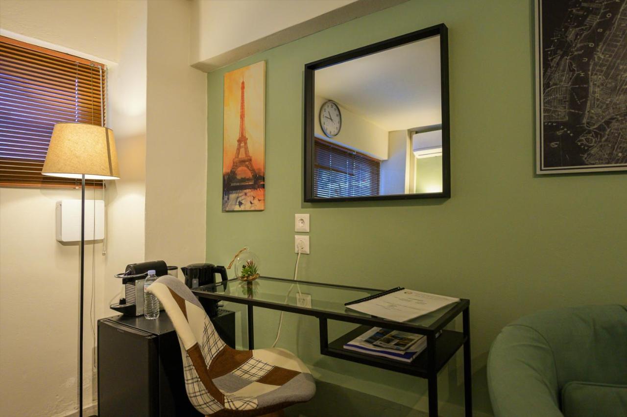 Pol'S Studio, Kalamata Mediterranean Apartments Екстер'єр фото
