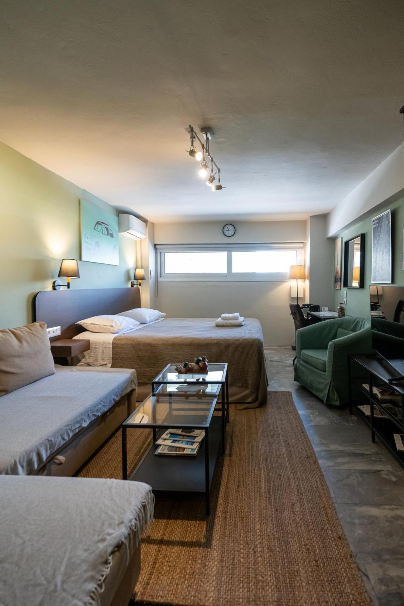 Pol'S Studio, Kalamata Mediterranean Apartments Екстер'єр фото